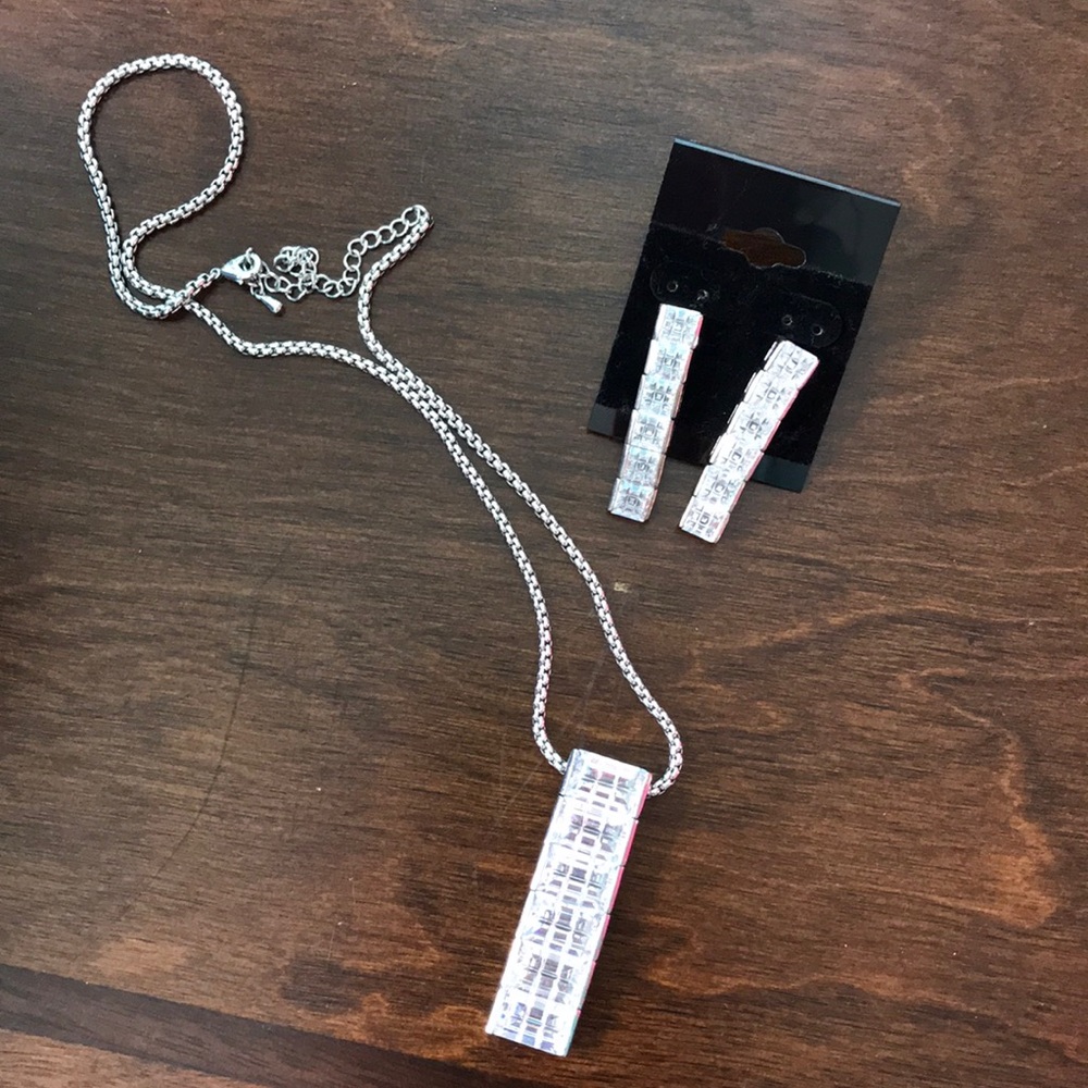 Beautiful sterling silver earrings & necklace
